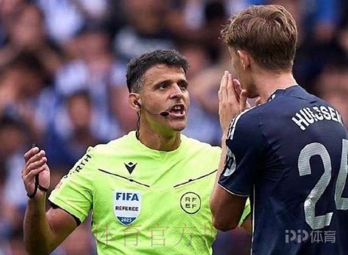 西裁委官方:赫伊森红牌是误判 但VAR不介入正确 西裁委官方:赫伊森红牌是误判 但VAR不介入正确
